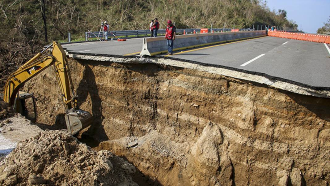 Meksika'yı 'Otis' vurdu! Acapulco çöp içinde boğuluyor 5